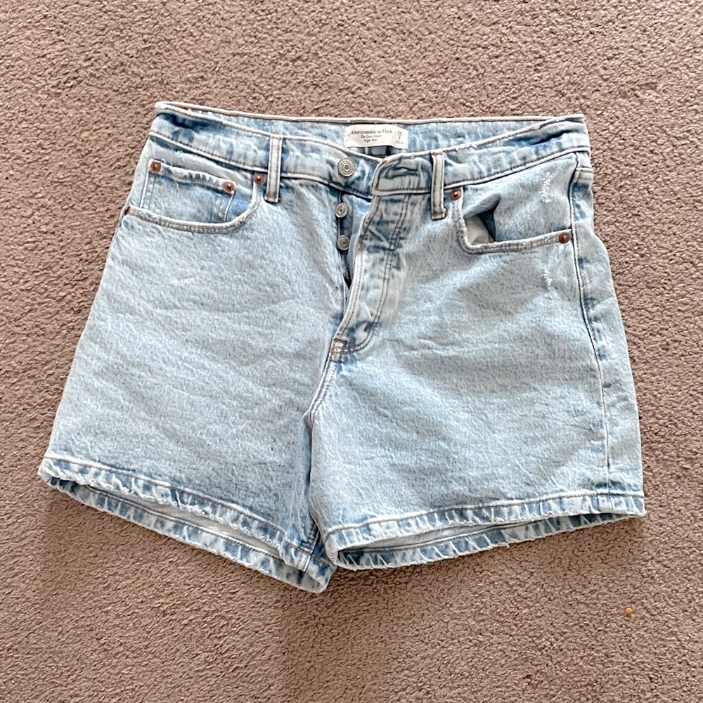 Abercrombie & Fitch dad shorts size 29/8 light blue denim